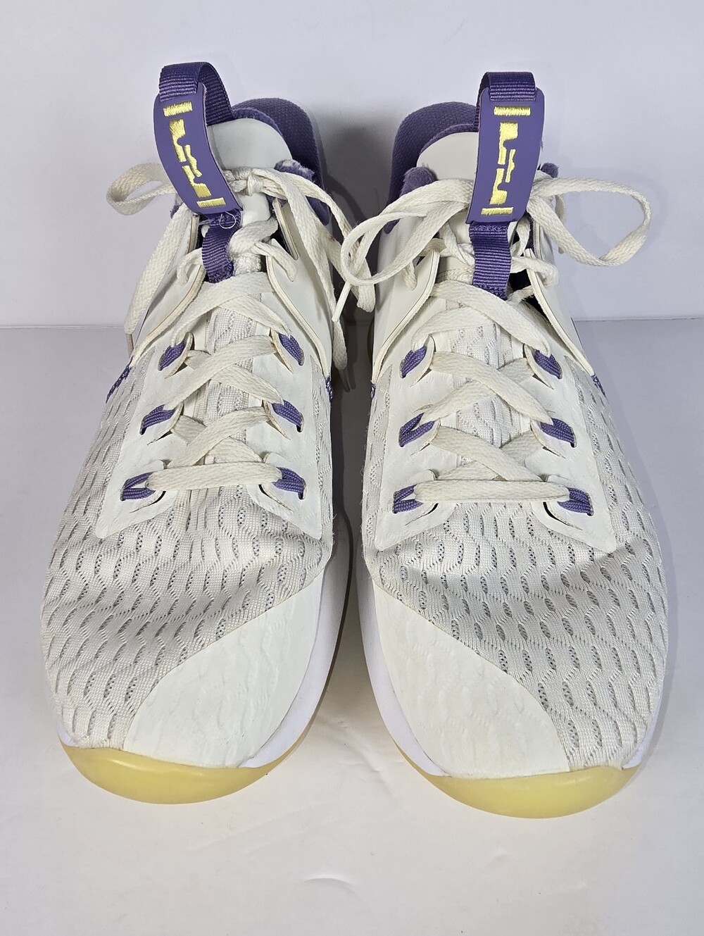 Nike LeBron‎ Mens Witness 5 Summit White Metallic Bronze Basketball Sneakers 10